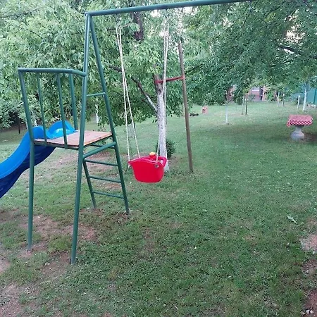 Vikendica Ahatovici 2 Casa vacanze *